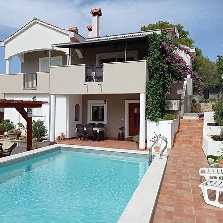 Villa Niko With Private Swimming Pool Задар Екстериор снимка